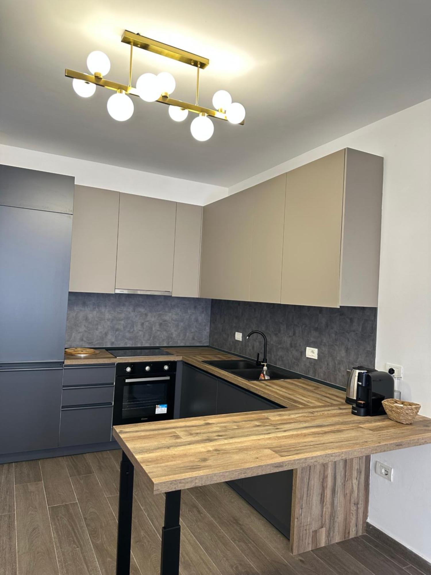 Free Parking Skanderbeg Square - Spacious Central Apartment Tiranë Ngoại thất bức ảnh