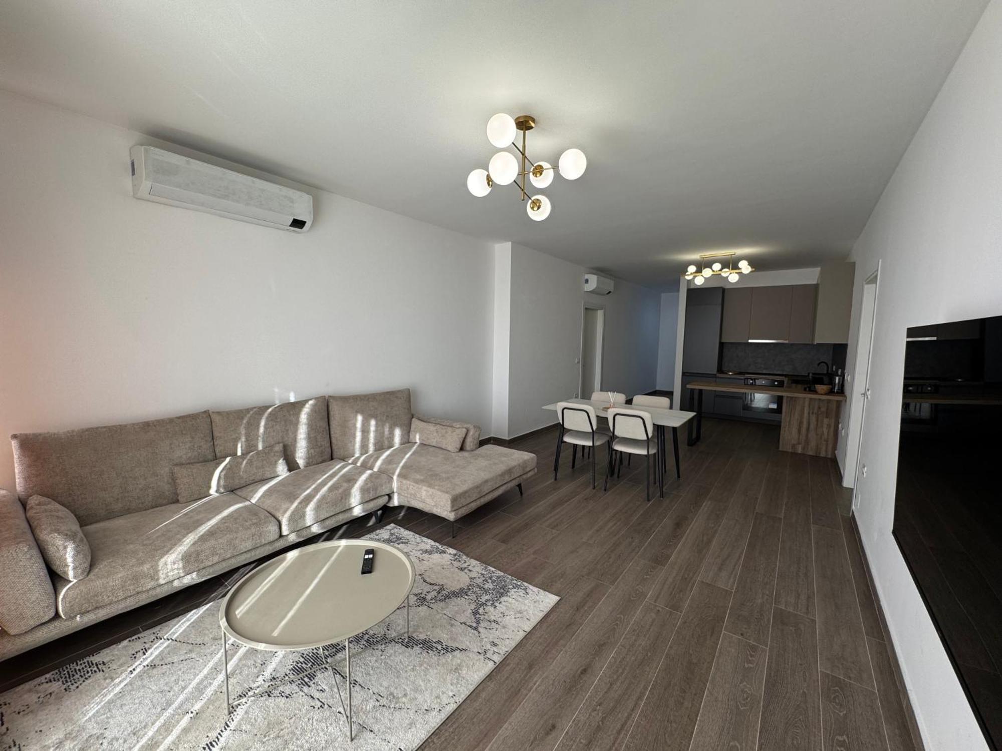 Free Parking Skanderbeg Square - Spacious Central Apartment Tiranë Ngoại thất bức ảnh
