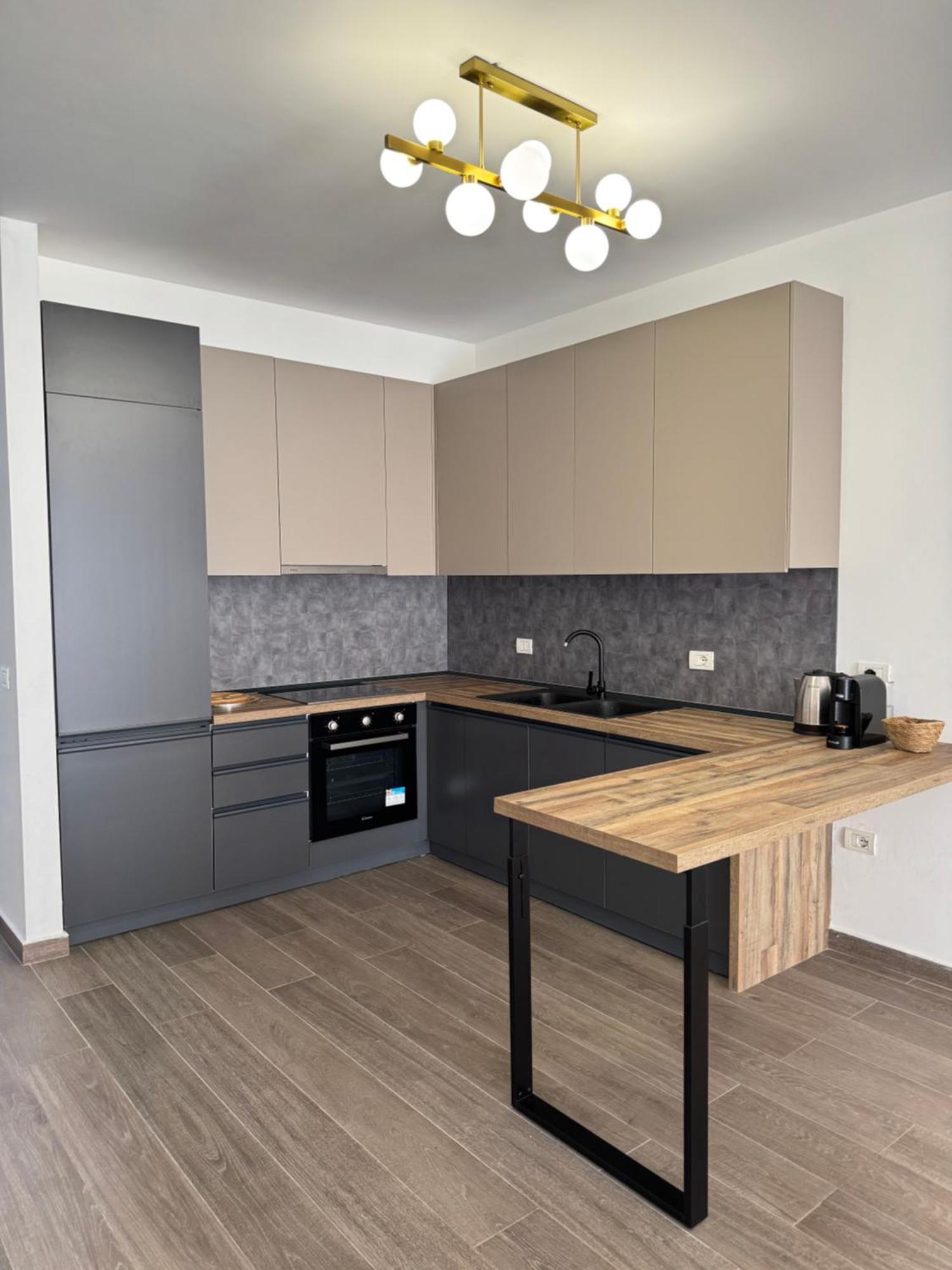 Free Parking Skanderbeg Square - Spacious Central Apartment Tiranë Ngoại thất bức ảnh