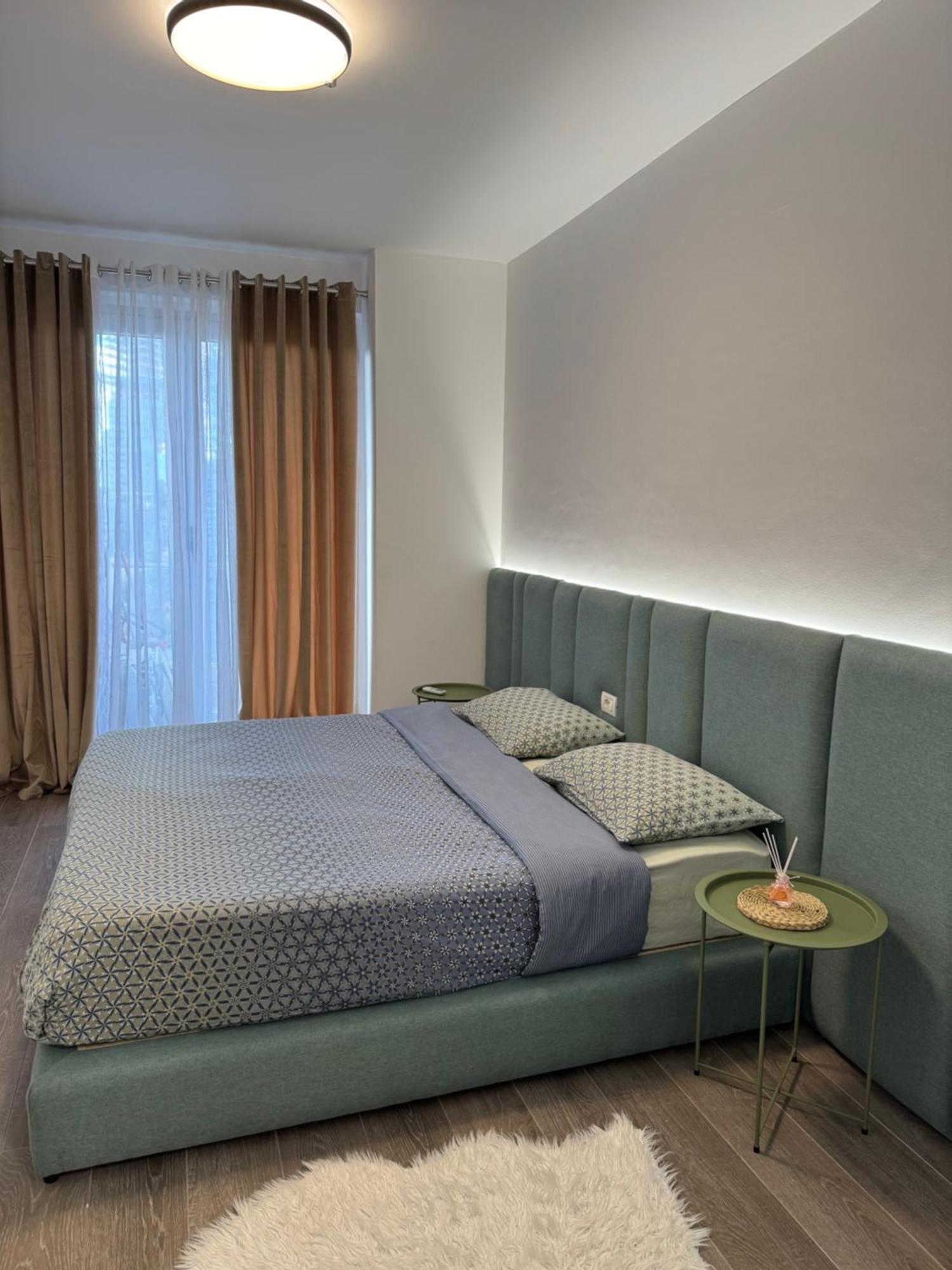 Free Parking Skanderbeg Square - Spacious Central Apartment Tiranë Ngoại thất bức ảnh
